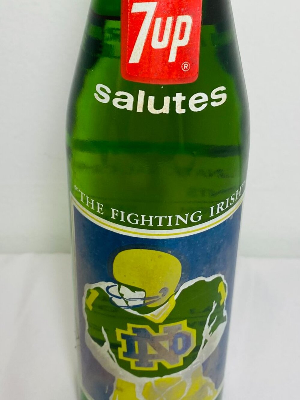 VNTG W/Error Notre Dame 1977 Champions Commemorative 7-Up Bottle, Unopened, Full